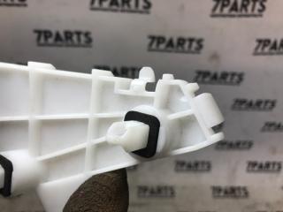 Крепление бампера левое заднее TOYOTA NOAH ZRR70 52156-28080 3 ракурс