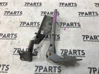 Крепление капота NISSAN CEFIRO A33 VQ20DE 654002Y000,654012Y000 2 ракурс
