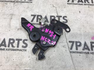 Замок двери левый задний TOYOTA RAUM NCZ20 1NZFE 69060-46010 2 ракурс