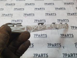 Крепление бампера правое заднее TOYOTA CROWN MAJESTA UZS186 3UZFE 52157-30050 2 ракурс