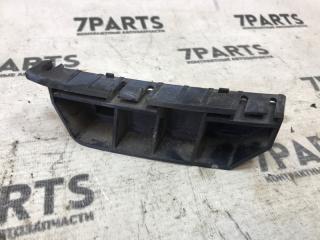 Запчасть крепление бампера переднее правое HONDA FIT 2001