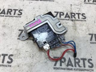 Блок управления дверьми TOYOTA ESTIMA ACR30 85975-28080 1 ракурс