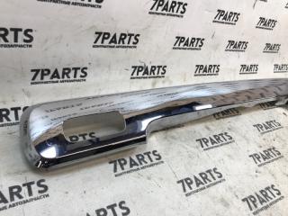Накладка 5-й двери SUZUKI SPACIA MK53S 83941-79R0 3 ракурс