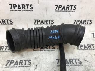 Патрубок воздушн.фильтра MITSUBISHI CHARIOT GRANDIS N94W 4G64 MR373274 3 ракурс