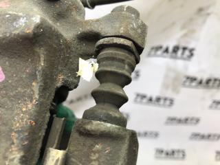 Суппорт левый передний NISSAN MOCO MG33S R06A 410114A00D 3 ракурс