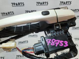 Ручка двери левая передняя TOYOTA VOXY ZRR70 3ZRFAE 3 ракурс