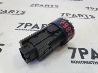 Кнопка пуска двигателя TOYOTA VOXY ZRR70 3ZRFAE 89611-52010 2 ракурс