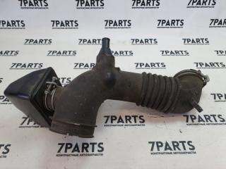 Патрубок воздушн.фильтра TOYOTA ISIS ANM15 1AZFSE 17881-28060 2 ракурс