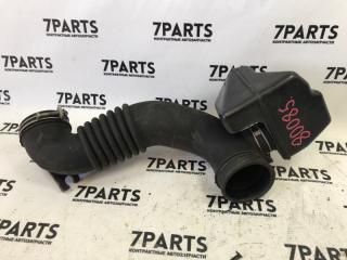 Патрубок воздушн.фильтра TOYOTA ISIS ANM10 1AZFSE 17881-28060 2 ракурс