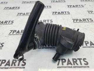 Патрубок воздушн.фильтра TOYOTA SPADE NCP141 1NZ-FE 17881-21140 2 ракурс Патрубок воздушн.фильтра TOYOTA SPADE NCP141 1NZ-FE 17881-21140 2 ракурс