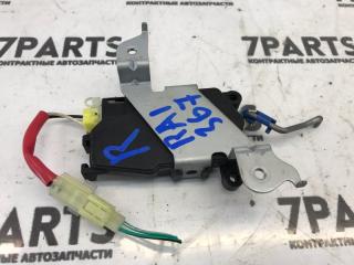 Активатор замка крышки бензобака SUBARU PLEO RA1 EN07U 2 ракурс