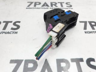Блок упр. стеклоподьемниками левый задний SUZUKI SX4 YA11S M15A 37995-62J00 3 ракурс