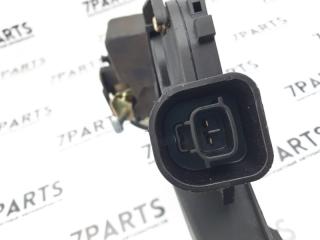 Замок двери левый задний TOYOTA ALTEZZA GXE10 1GFE 69340-53010,69340-53011 3 ракурс