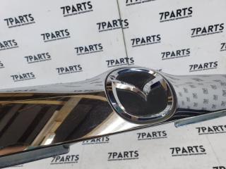 Накладка 5-й двери MAZDA TRIBUTE EPEW YF E11050811 3 ракурс