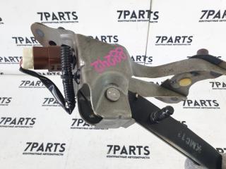 Педаль сцепления NISSAN MARCH AK12 CR12DE 3 ракурс