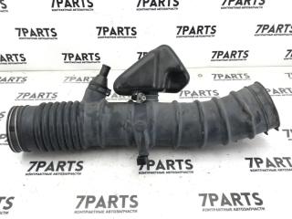 Патрубок воздушн.фильтра TOYOTA CROWN GRS182 3GR 17881-31170 2 ракурс Патрубок воздушн.фильтра TOYOTA CROWN GRS182 3GR 17881-31170 2 ракурс