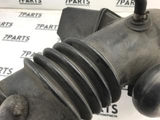 Патрубок воздушн.фильтра NISSAN CEDRIC HY34 VQ30DD 4 ракурс