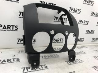 Консоль магнитофона MAZDA DEMIO DE3FS ZJ D65155210-02 2 ракурс
