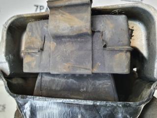 Подушка двигателя левая передняя AUDI TT 8J3 BWA 1K0199555 4 ракурс