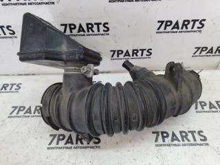Патрубок воздушн.фильтра TOYOTA BLADE AZE156 2AZFE 17881-28300 2 ракурс Патрубок воздушн.фильтра TOYOTA BLADE AZE156 2AZFE 17881-28300 2 ракурс