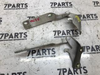 Крепление капота NISSAN LAUREL HC35 654005L300,654015L300 2 ракурс