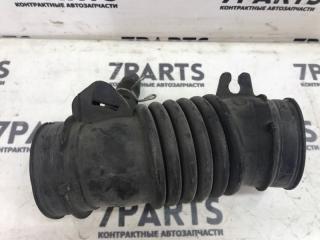 Патрубок воздушн.фильтра TOYOTA RACTIS NCP100 1NZ 17880-21091 2 ракурс Патрубок воздушн.фильтра TOYOTA RACTIS NCP100 1NZ 17880-21091 2 ракурс