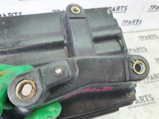 Подставка под аккумулятор TOYOTA CROWN JZS171 1JZGTE 74431-51010 4 ракурс