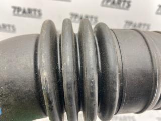 Патрубок воздушн.фильтра SUBARU FORESTER SG5 EJ20 14457AA320 3 ракурс