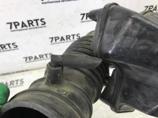 Патрубок воздушн.фильтра MITSUBISHI GRANDIS NA4W 4G69 MR993560 3 ракурс