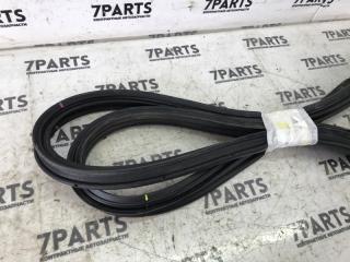 Уплотнительная резинка TOYOTA CROWN JZS171 1JZGTE 64461-30280 4 ракурс