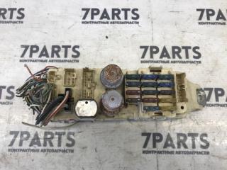 Блок предохранителей TOYOTA SOARER MZ21 7M 1 ракурс
