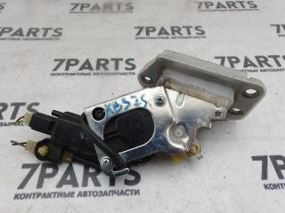 Замок 5-й двери задний SUZUKI SPLASH XB32S 3 ракурс Замок 5-й двери задний SUZUKI SPLASH XB32S 3 ракурс