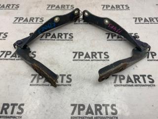 Запчасть крепление капота переднее NISSAN SERENA