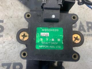 Блок управления MITSUBISHI GALANT E39A MB534699 3 ракурс