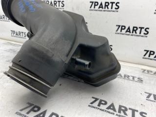 Патрубок воздушн.фильтра TOYOTA CROWN JZS151 1JZGE 17893-46080 3 ракурс Патрубок воздушн.фильтра TOYOTA CROWN JZS151 1JZGE 17893-46080 3 ракурс