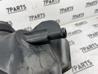 Патрубок воздушн.фильтра TOYOTA CROWN JZS171 1JZGE 17893-46150 3 ракурс Патрубок воздушн.фильтра TOYOTA CROWN JZS171 1JZGE 17893-46150 3 ракурс