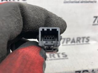 Кнопка аварийной сигнализации MAZDA DEMIO DEJFS P3-VPS DR61664H0 3 ракурс