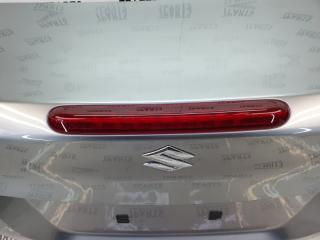 Крышка багажника SUZUKI KIZASHI RE91S J24B 4 ракурс Крышка багажника SUZUKI KIZASHI RE91S J24B 4 ракурс