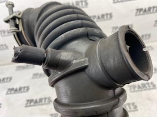 Патрубок воздушн.фильтра MITSUBISHI COLT Z21A 4A90 4 ракурс