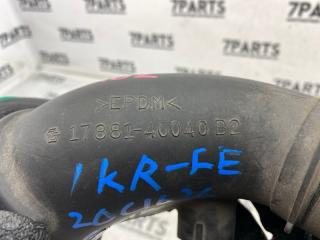 Патрубок воздушн.фильтра TOYOTA IQ KGJ10 1KRFE 17881-40040 3 ракурс