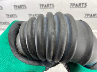 Патрубок воздушн.фильтра TOYOTA IQ KGJ10 1KRFE 17881-40040 4 ракурс