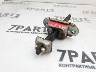 Ограничитель двери правый передний NISSAN MARCH K11 CG10DE 3 ракурс
