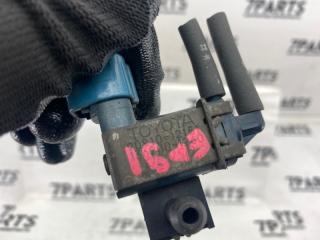 Вакуумный клапан TOYOTA STARLET EP91 4EFE 90910-12151 3 ракурс