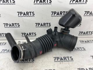 Патрубок воздушн.фильтра TOYOTA ESTIMA ACR50 2AZFE 17881-28270 2 ракурс Патрубок воздушн.фильтра TOYOTA ESTIMA ACR50 2AZFE 17881-28270 2 ракурс