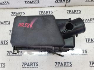 Корпус воздушного фильтра TOYOTA ISIS ZGM11 3ZRFAE 17700-37270 2 ракурс Корпус воздушного фильтра TOYOTA ISIS ZGM11 3ZRFAE 17700-37270 2 ракурс