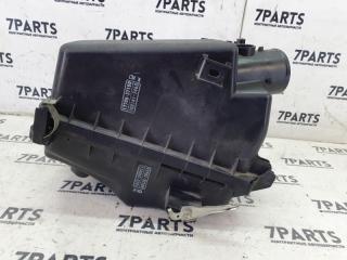 Корпус воздушного фильтра TOYOTA ISIS ZGM11 3ZRFAE 17700-37270 4 ракурс Корпус воздушного фильтра TOYOTA ISIS ZGM11 3ZRFAE 17700-37270 4 ракурс