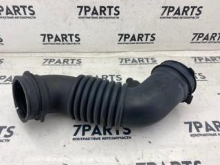 Патрубок воздушн.фильтра TOYOTA ISIS ZGM10 2ZR-FAE 17880-37170 2 ракурс Патрубок воздушн.фильтра TOYOTA ISIS ZGM10 2ZR-FAE 17880-37170 2 ракурс