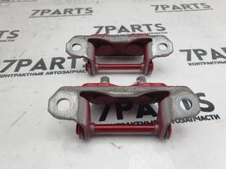 Петли 5-й двери SUBARU FORESTER SJ5 3 ракурс