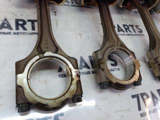 Поршень с шатуном TOYOTA ISIS ZGM10 2ZR-FAE 2 ракурс Поршень с шатуном TOYOTA ISIS ZGM10 2ZR-FAE 2 ракурс