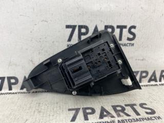 Блок упр. стеклоподьемниками правый задний HONDA STREAM RN6 R18A 2 ракурс